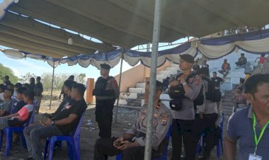Polres-Kupang-Turunkan-Puluhan-Personel-Gabungan-Amankan-Pacuan-Kuda-Kapolda-Cup-di-Gelora-Lifubatu