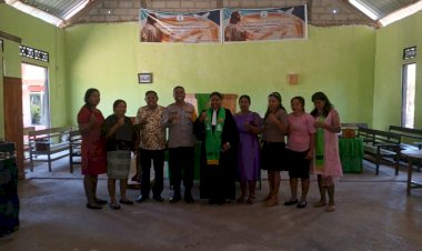 Kapolsek-Sulamu-Gelar-Minggu-Kasih,-Sampaikan-Himbauan-Kamtibmas-kepada-Jemaat-GMIT-Getsemani-Panfolok