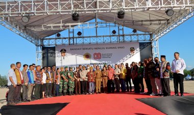 Menuju-Kupang-Emas,-Bupati-Lede-Buka-EXPO-Pembangunan-dengan-Pengamanan-TNI-Polri-dan-Satpol-PP