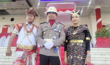 Iptu-Roland-Lay-Dipercaya-Jadi-Komandan-Upacara-Penurunan-Bendera-HUT-ke-80-RI