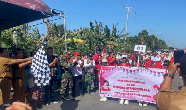 162-Regu-Meriahkan-Karnaval-HUT-RI,-Polres-Kupang-dan-TNI-Kawal-Jalannya-Acara