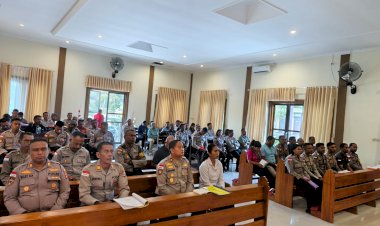 Polres-Kupang-Gelar-Pembinaan-Rohani-dan-Mental,-Hadirkan-Penyuluh-Agama-Katolik-dari-Kemenag-Kabupaten-Kupang
