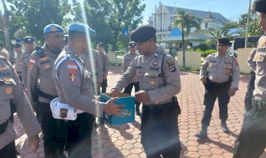 Peduli-Korban-Bencana-Alam,-Polres-Kupang-Galang-Donasi-untuk-Korban-Banjir-Bandang-di-Sumatera