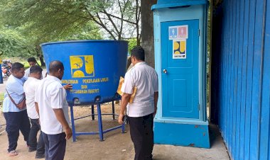 Dukung-Pos-Pam-Nataru,-Dinas-PU-NTT-Pasang-Toilet-Portabel-di-Pos-Pam-Oebelo-untuk-Petugas-dan-Pengguna-Jalan