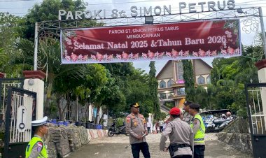 Pastikan-Ibadah-Malam-Natal-Aman,-Kapolres-Kupang-Turun-Langsung-ke-Sejumlah-Gereja