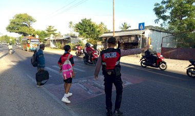 Rutin-Laksanakan-Pengaturan-Lalu-Lintas,-Unit-I-Dalmas-Prioritaskan-Keselamatan-Anak-Sekolah