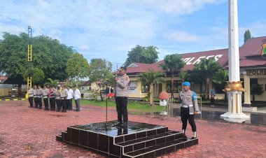 Pimpin-Apel-Jam-Pimpinan,-Kapolres-Kupang-Tegaskan-Pelayanan-Publik-sebagai-Wajah-Utama-Polri