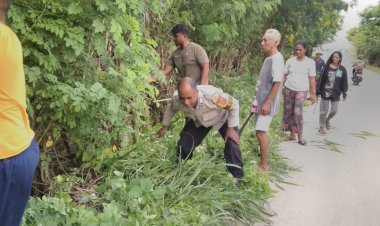 Bhabinkamtibmas-Polsek-Kupang-Barat-Gelar-Jumat-Bersih-dan-Sampaikan-Imbauan-Kamtibmas-di-Desa-Sumlili