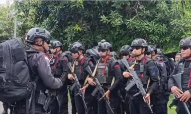 Bentrok-Antar-Desa-di-Pulau-Adonara-Memanas,-Brimob-Maumere-Dikerahkan