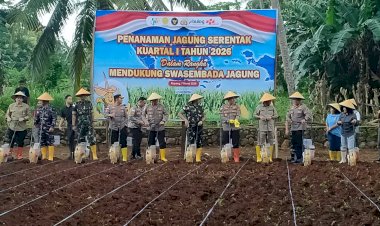 Kapolda-NTT-Pimpin-Penanaman-Jagung-Serentak-Kuartal-I-2026-di-Kabupaten-Kupang-Usai-Zoom-Meeting-Bersama-Kapolri