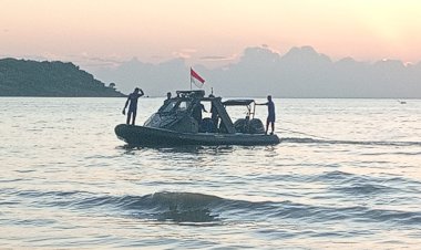 Pencarian-Korban-Kecelakaan-Laut-di-Barate-Dapat-Bantuan-Dirpolairud-Polda-NTT,-Tim-Gabungan-Belum-Temukan-Korban