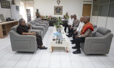 Audiensi-dengan-Uskup-Agung-Kupang,-Kapolres-Kupang-Bahas-Kamtibmas-dan-Pencegahan-Konflik-Komunal