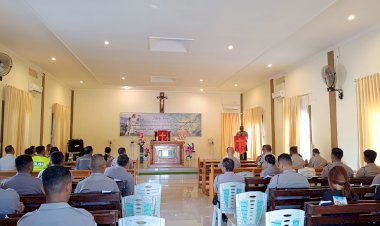 Gelar-Binrohtal-Mingguan:-Kapolres-Kupang-ajak-Personil-Doakan-Masyarakat