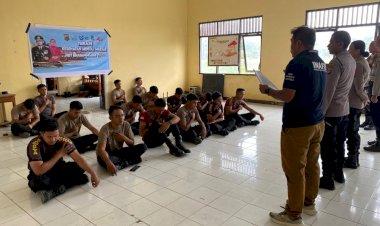 Jaga-Kesehatan-Mental-Personel,-21-Anggota-Dalmas-Polres-Kupang-Ikuti-Terapi-USEFT