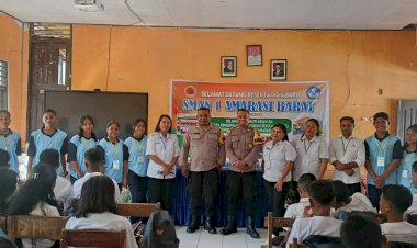Bhabinkamtibmas-Polsek-Amarasi--Tanamkan-Kesadaran-Hukum-kepada-Siswa-SMAN-1-Amarasi-Barat-Melalui-MPLS