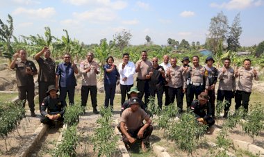 Wakil-Ketua-II-DPRD-Kabupaten-Kupang-Sofia-Malelak-De-Haan-Kagumi-Eco-Wisata-Tantya-Sudhirajati
