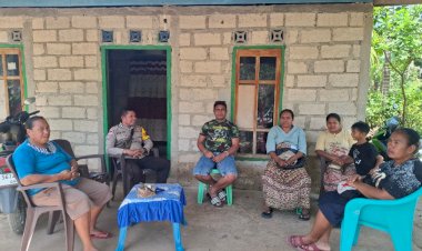 Cegah-Karhutla,-Bhabinkamtibmas-Sonraen-Imbau-Warga-Tidak-Bakar-Lahan
