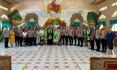 Minggu-Kasih,-Paduan-Suara-Oikumene-Polres-Kupang-Kembali-Hadir-di-Tengah-Jemaat