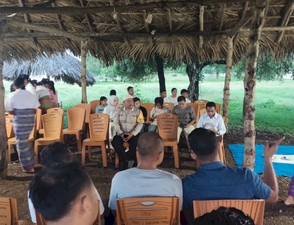 Polsek Amfoang Timur Hadiri Buka Puasa Bersama dan Shalat Tarawih di SMA Negeri 1 Amfoang Timur