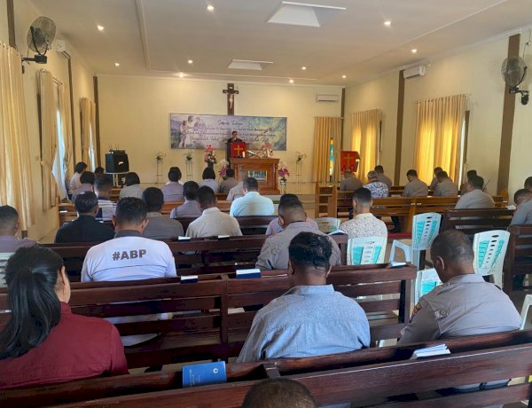 Gelar Binrohtal Mingguan, Polres Kupang Angkat Tema “Setia pada Perkara Kecil”