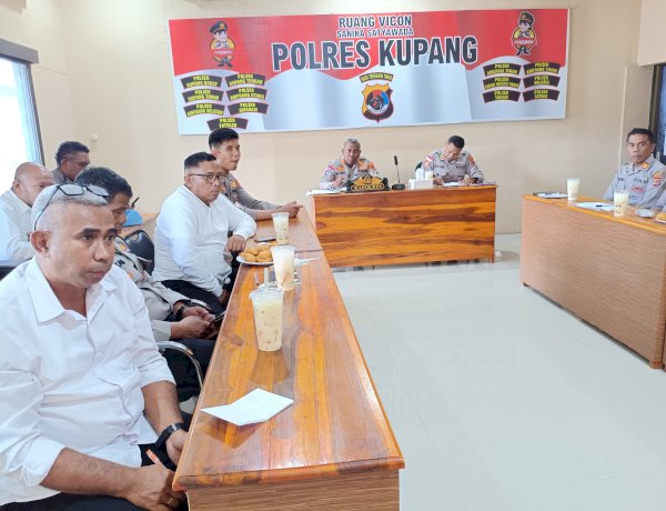 Polres Kupang Hadiri Vicon Kapolda NTT, Tekankan Disiplin Anggota dan Optimalisasi Layanan 110