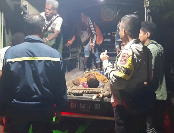 Polisi Evakuasi Petani yang Kritis Akibat Jatuh dari Pohon Pinang di Amfoang Barat Laut ​