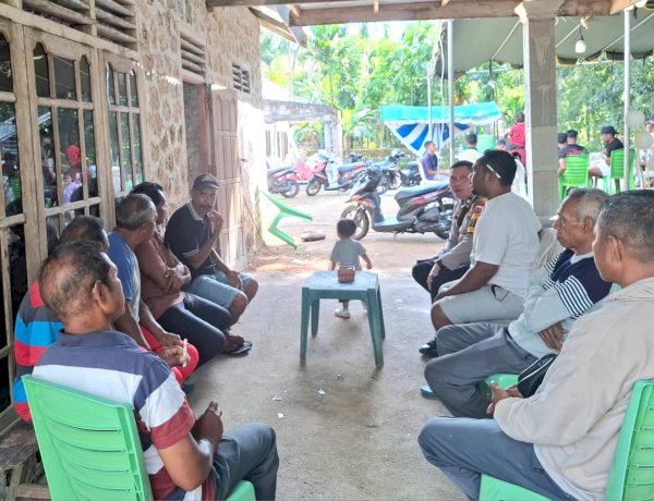 Cegah Kebakaran Hutan dan Lahan, Bhabinkamtibmas Polres Kupang Ingatkan Warga Tak Membakar Lahan Saat Musim Kemarau