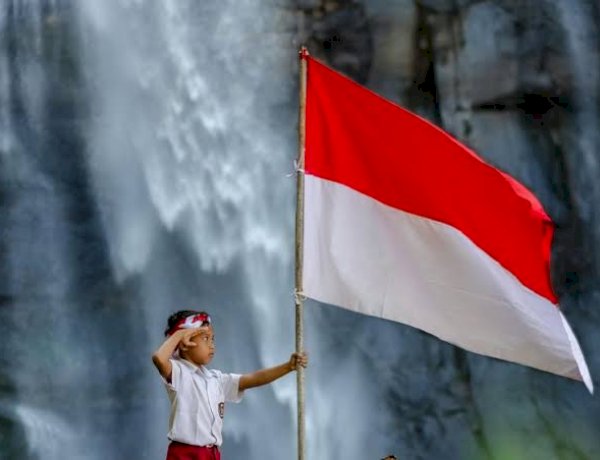 Ketika Bendera Diminta Berkibar