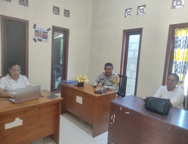 Bhabinkamtibmas Polsek Kupang Barat Imbau Warga Cegah Karhutla
