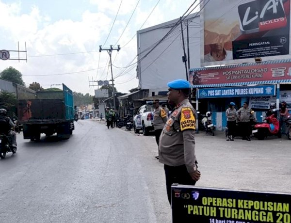 Prioritaskan Edukasi, Operasi Patuh Turangga 2026 Sasar Pengunjung Pasar Mingguan Oesao