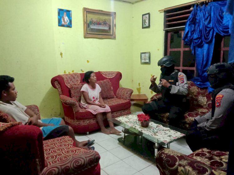 Pelihara situasi Kamtibnas tetap kondusif Ton I Dalmas Polres Kupang lakukan Patroli dialogis