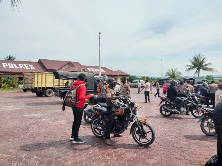 Gelar Ops Pekat Ranakah Polres Kupang Kupang Mengamankan 4 Unit Ranmor dan Sajam