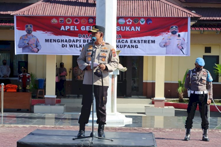 Kapolres Kupang Pimpin Apel Siaga Bencana Extreem