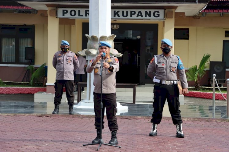 Tindak Lanjuti Progam Kapolri Kabid Propam Polda NTT Glorakan Aplikasi Dumas Presisi