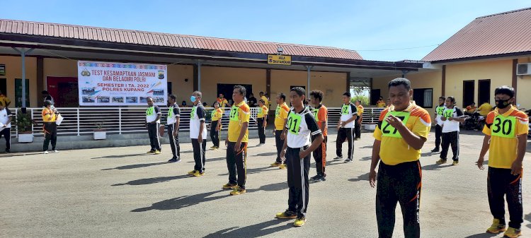 Pantau Kebugaran Fisik Personil Polres Kupang Ikuti Tes Kesamaptaan Jasmani