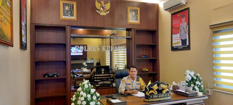 2 Pelaku Korupsi Dana Desa Baumata YA dan JBB  Resmi di Serahkan ke Kejaksaan Oelamasi