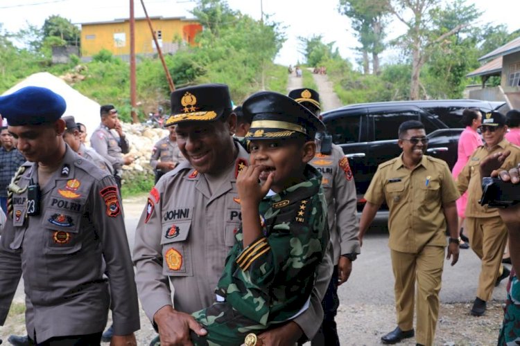 Kapolda NTT menyebut Caesar Archangels Hendrik Meo Tnunay atau yang biasa di sapa Nono sebagai Bintang dari Selatan Indonesia