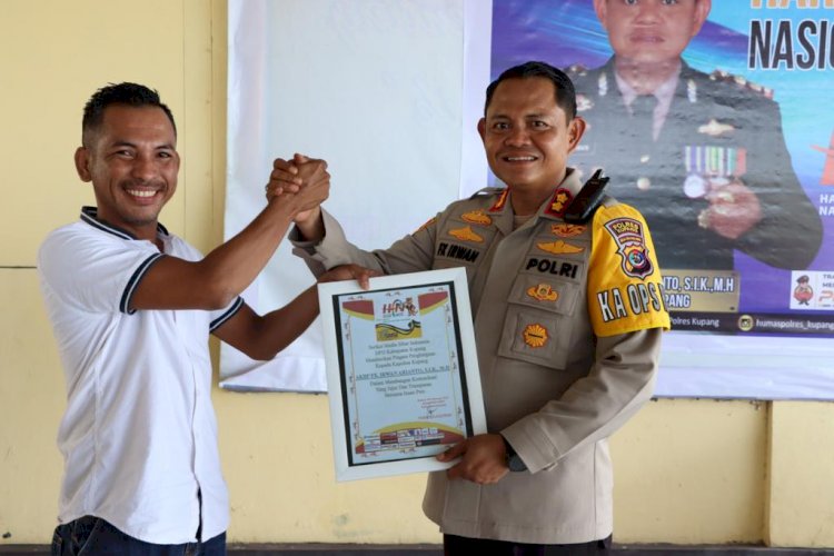 Kapolres Kupang Dapat Piagam Penghargaan dari Insan Pers pada HUT HPN Tahun 2023