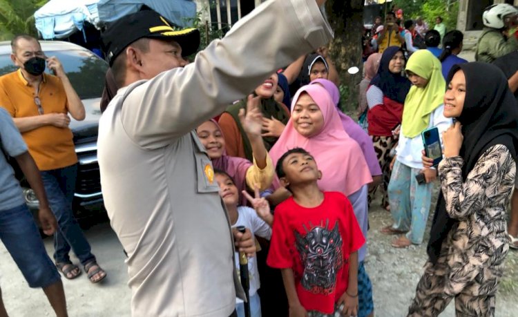 Dilokasi longsor, Kapolres Kupang Jaring Aspirasi Masyarakat