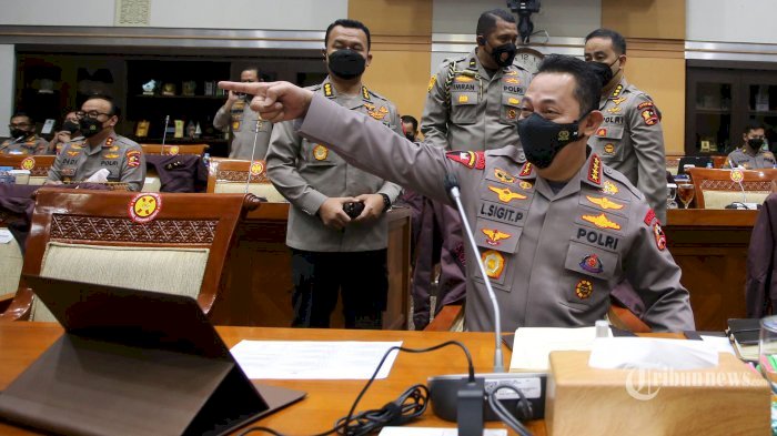 Polri Kian Dipercaya Publik, Perang Ego Sektoral Versus Ketegasan Kapolri