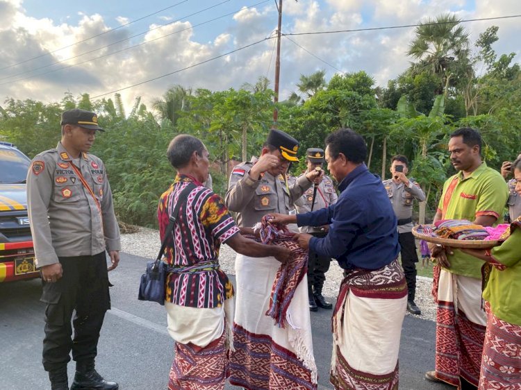 Warga Desa Rabeka Dapat  Bantuan Sumur Bor dari Kapolri, Kapolres Kupang :  Jaga dan Rawat Sehingga Membawa Manfaat