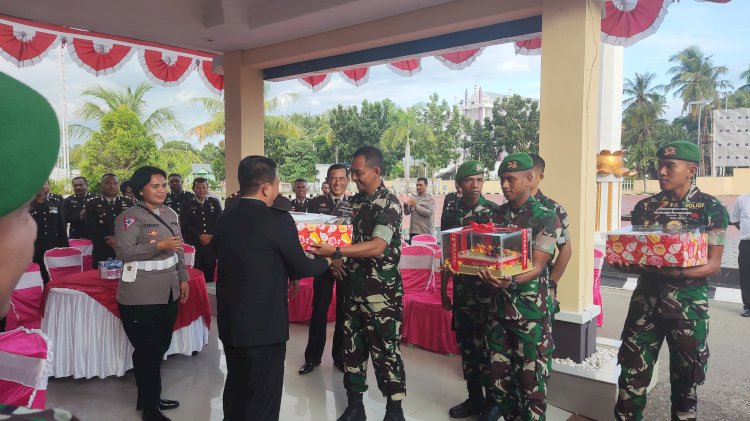 Hadiri Upacara Pembinaan Tradisi Peringatan Hari Bhayangkara, Komandan Brigif 21 Komodo Kejutkan Kapolres Kupang