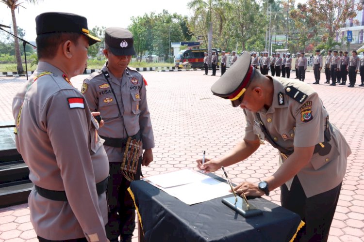 IPDA David L. Fangidae Dilantik Jadi Kapolsek Fatuleu, Kapolres Kupang : Jadilah Pemimpin Yang Tegas dan Humanis Dalam Memberikan Pelayanan Kepada Masyarakat