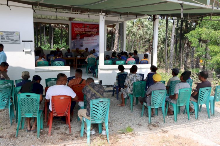 Bawa Pesan Pemilu Damai dan Sejuk, Polres Kupang Gelar Jumat Curhat di Desa Tuapukan