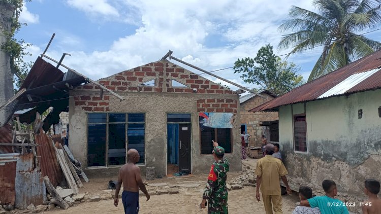 Angin Puting Beliung di Kupang Barat, Sapu Atap Rumah Martinus Hoan