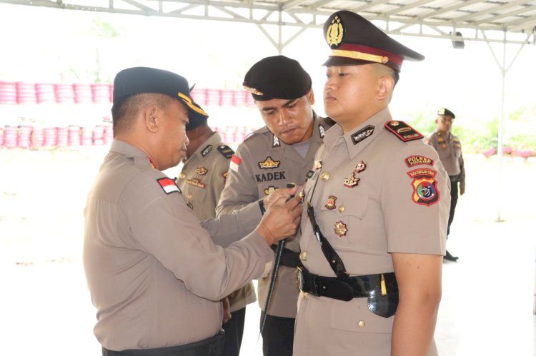 Kapolres Kupang Lantik Dua Kapolsek Jajarannya, 'Laksanakan Tugas Dengan Ikhlas'