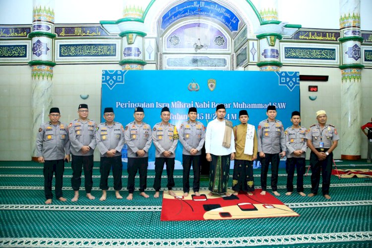 Gelar Isra Mikraj, Personel Bhayangkara Diingatkan Pentingnya Ketakwaan Dalam Bertugas