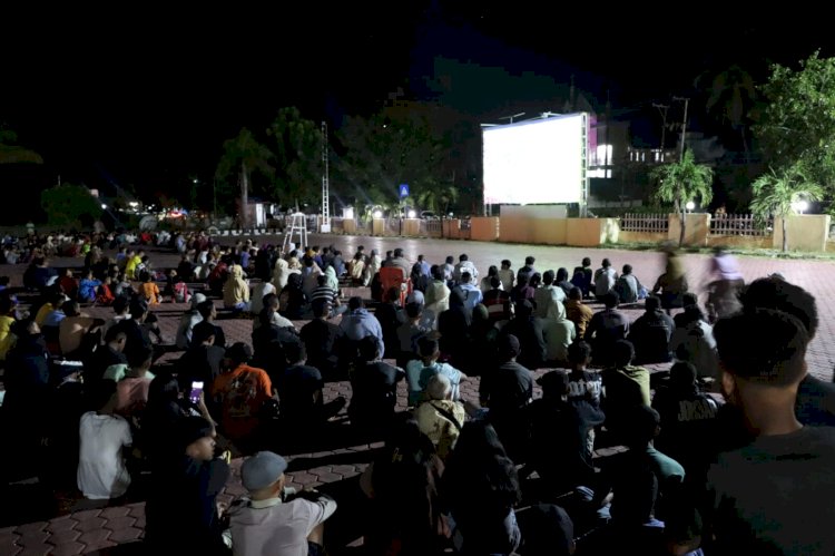 Nobar Semifinal U-23 Asian Cup  Indonesia Vs Uzbekistan,  Masyarakat Kabupaten Kupang  Padati Lapangan Apel Polres Kupang