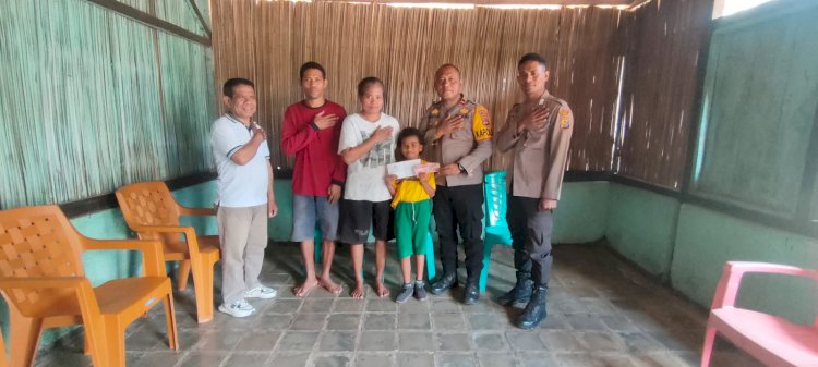 Sambut HUT Bhayangkara ke-78, Kapolsek Sulamu Motivasi Siswa Berprestasi dengan Pemberian Hadiah Spesial