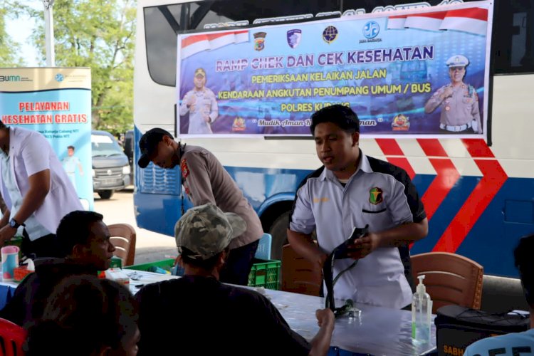 Satlantas Polres Kupang Gelar Ramp Check dan Pemeriksaan Kesehatan Pengemudi serta Penumpang